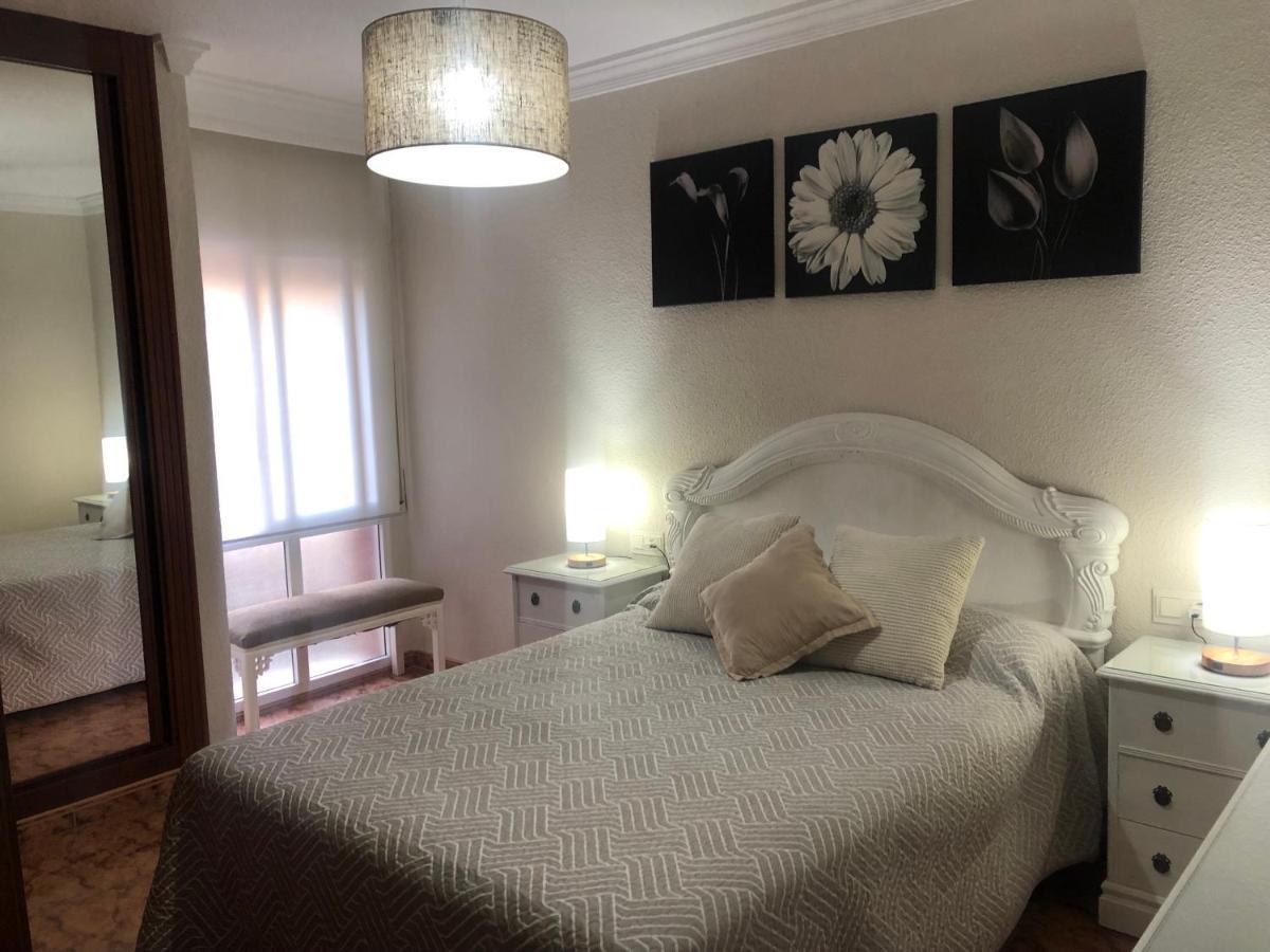 Piso En Pedregalejo A 50m De La Playa. Appartement Málaga